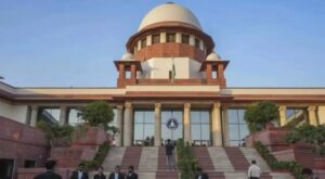 സുപ്ര‌ധാന നിരീക്ഷണവുമായി സുപ്രീംകോടതി; ആര്‍ത്തവകാല ആരോഗ്യം പെണ്‍കുട്ടികളുടെ അവകാശം, സ്കൂളുകളില്‍ നാപ്കിനുകള്‍ സൗജന്യമായി നല്‍കണം