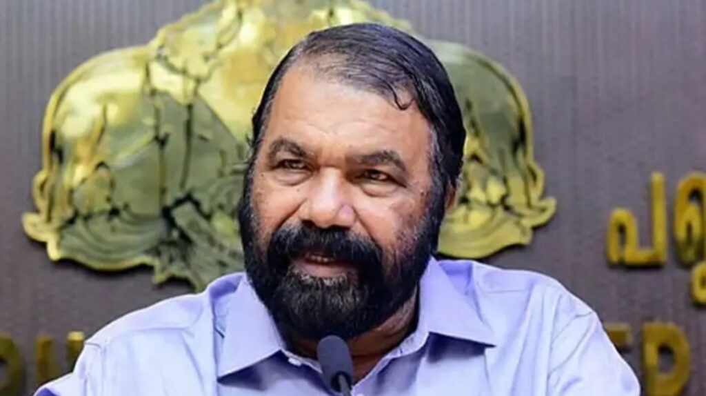 പഠനഭാരം കുറയ്ക്കാനൊരുങ്ങി വിദ്യാഭ്യാസ വകുപ്പ്; അടുത്ത വര്‍ഷം പത്താം ക്ലാസിലെ സിലബസ് 25 ശതമാനം കുറയ്ക്കുമെന്ന് വി ശിവൻകുട്ടി