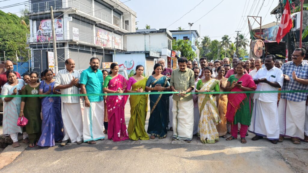 പുതുക്കാട് വടക്കെതൊറവ് ഗുരുവിജയ സി.ജി.ജനാർദനൻ റോഡ്‌ തുറന്നു