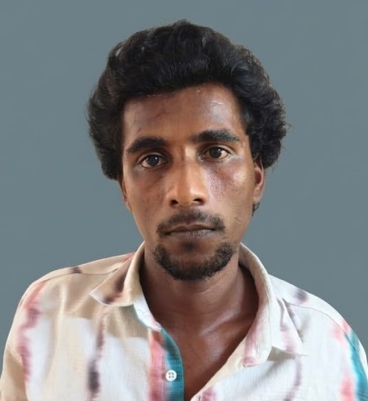 കൊടകര പൂതിക്കൂളങ്ങര ക്ഷേത്രത്തിലെ  ഭണ്ഡാരങ്ങൾ കുത്തിതുറന്ന് മോഷണം;പ്രതി അറസ്റ്റിൽ 