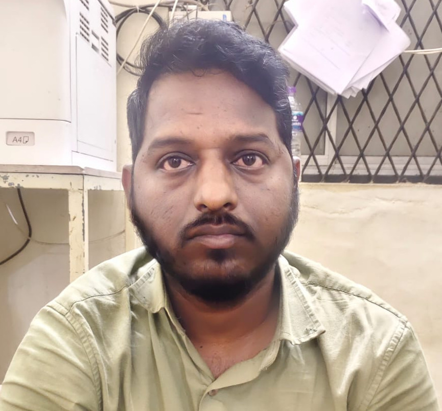 വിദേശത്ത് ജോലി വാഗ്ദാനം ചെയ്ത് ലക്ഷങ്ങളുടെ തട്ടിപ്പ്; ഒളിവിലായിരുന്ന പ്രതി അറസ്റ്റിൽ വിദേശത്ത് ജോലി വാഗ്ദാനം ചെയ്ത് ലക്ഷങ്ങളുടെ തട്ടിപ്പ്; ഒളിവിലായിരുന്ന പ്രതി അറസ്റ്റിൽ