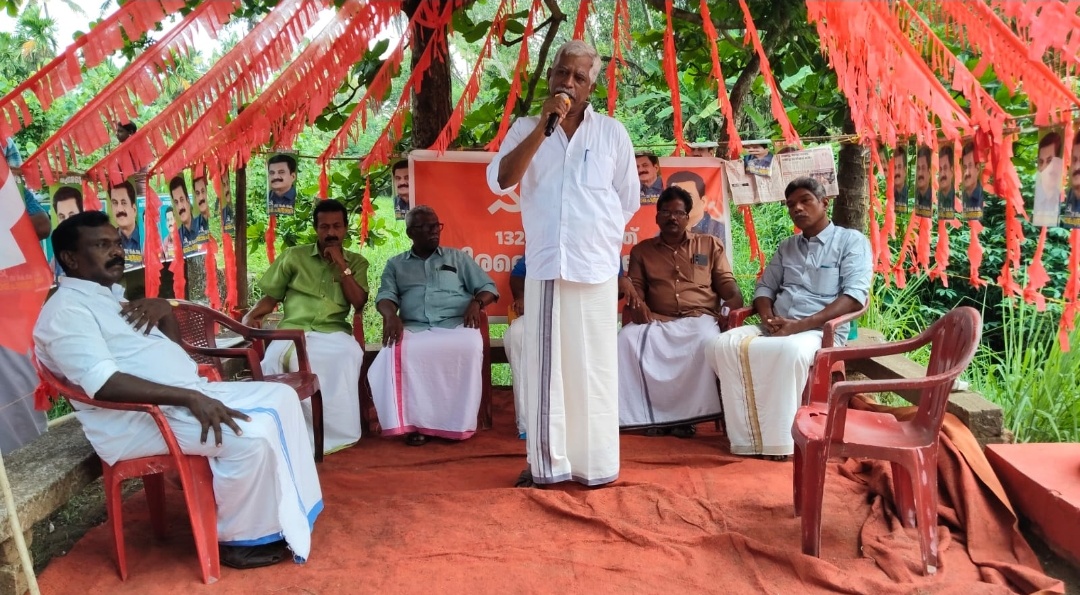 പുതുക്കാട് മണ്ഡലത്തിലെ ഉന്നതികളിൽ ആരവം കലാജാഥ പര്യടനം പുതുക്കാട് മണ്ഡലത്തിലെ ഉന്നതികളിൽ ആരവം കലാജാഥ പര്യടനം