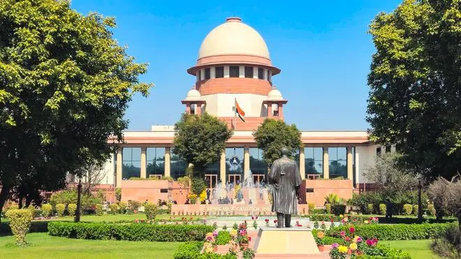 ശബരിമല യുവതി പ്രവേശനം; പുനഃപരിശോധന ഹർജികളില്‍ സുപ്രീംകോടതി ഇന്ന് മുതല്‍ വാദം കേള്‍ക്കും