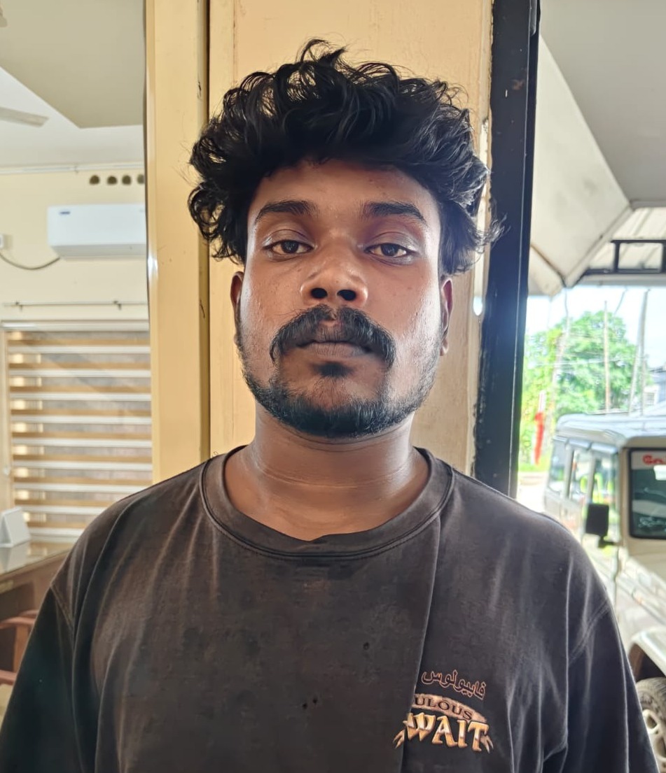 ഓപ്പറേഷൻ തൂഫാൻ; കഞ്ചാവുമായി യുവാവ് അറസ്റ്റിൽ ഓപ്പറേഷൻ തൂഫാൻ; കഞ്ചാവുമായി യുവാവ് അറസ്റ്റിൽ