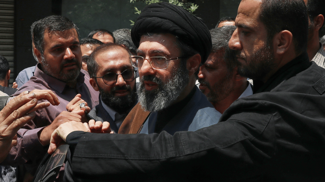 Mojtaba Khamenei: മൊജ്തബ ഖമേനി ഗുരുതരാവസ്ഥയില്, ഏത് നിമിഷവും മരിക്കാം; ഇസ്രായേല് മാധ്യമങ്ങള് Mojtaba Khamenei: മൊജ്തബ ഖമേനി ഗുരുതരാവസ്ഥയില്, ഏത് നിമിഷവും മരിക്കാം; ഇസ്രായേല് മാധ്യമങ്ങള്