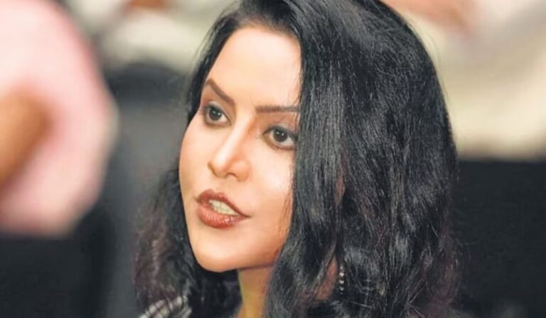 Amruta Fadnavis